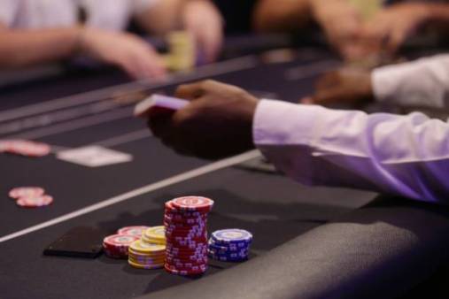 blackjack table cards dealer